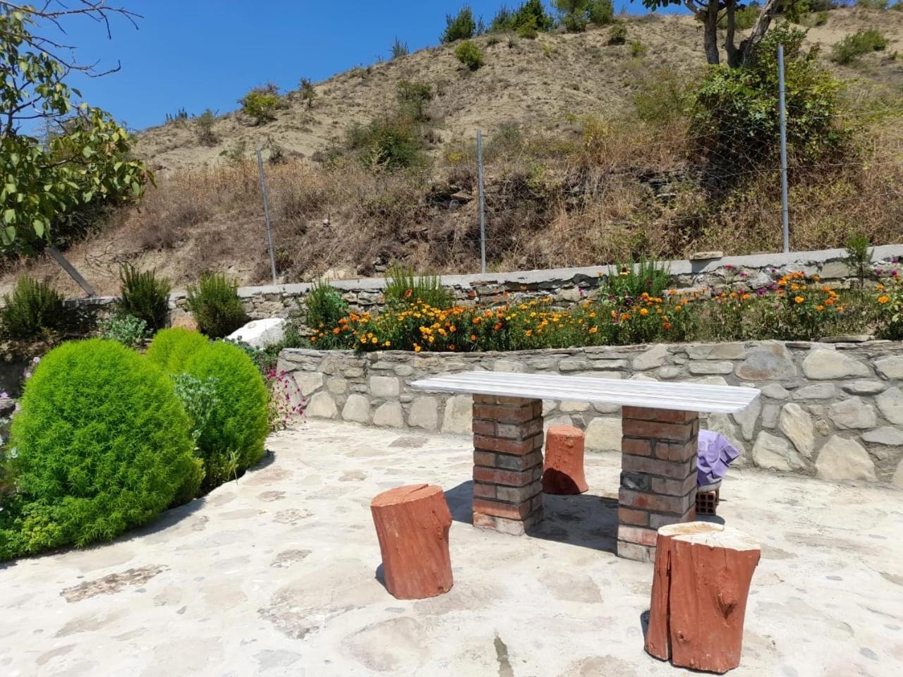 Stone House Vila Kelcyre Exterior foto